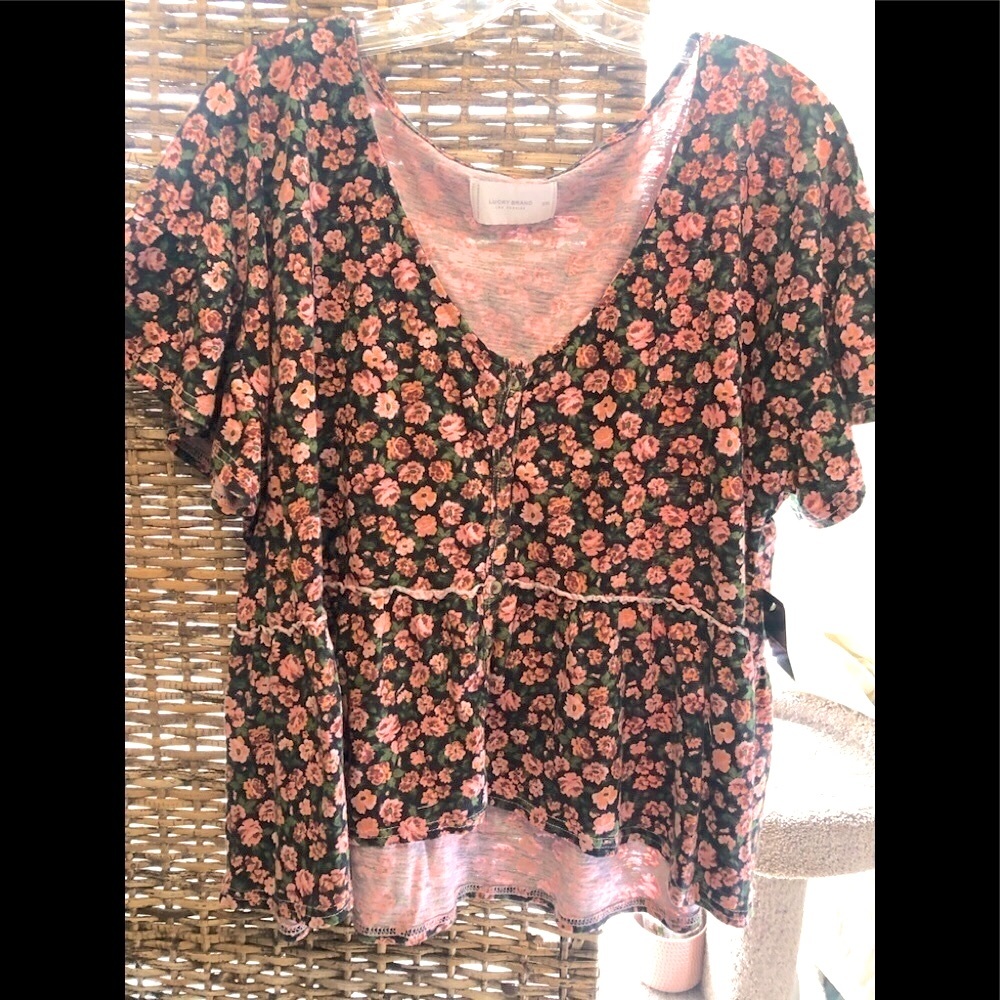 🎉😍NWT! LUCKY BRAND CROP TOP! 💗🎊 - Picture 6 of 13
